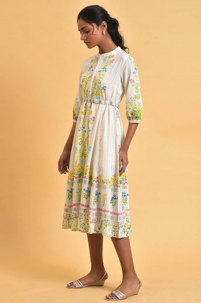 White Floral Summer Vacay Dress - View 3